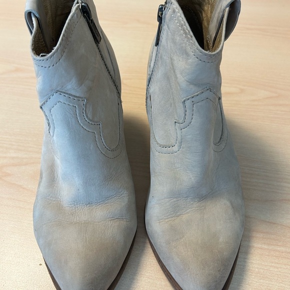 FRYE size 6.5 booties good used condition could use a good clean price reflects - Picture 5 of 15